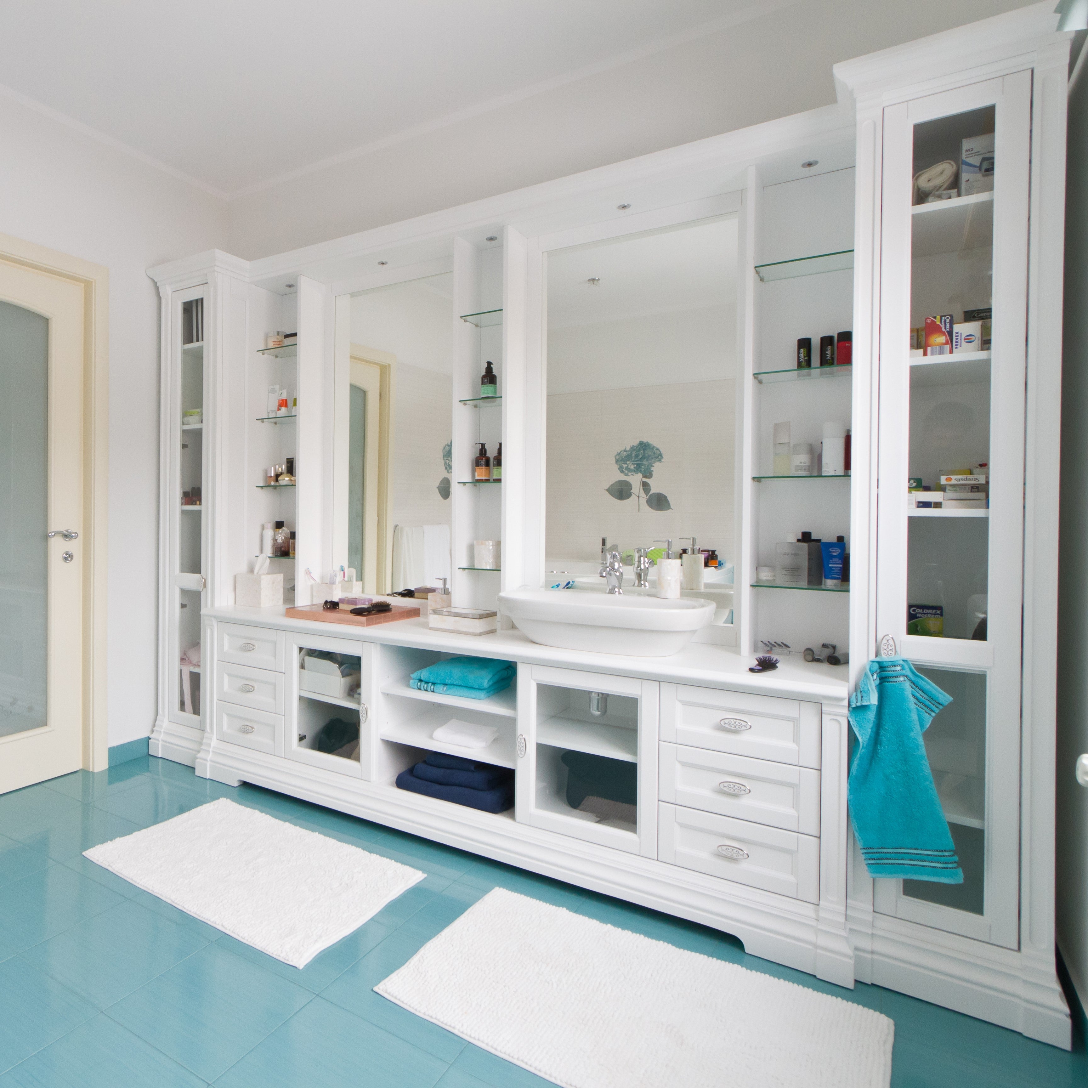 Mobilier Baie și Organizare la comandă