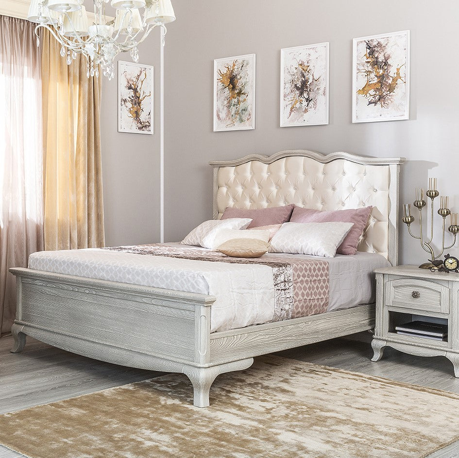 Pat Dormitor Cleopatra din Lemn Masiv cu Tapițerie