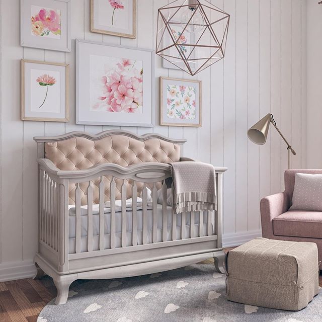 Pătuț bebe din Lemn Masiv Convertibil cu Panou Tapițat, Cleopatra