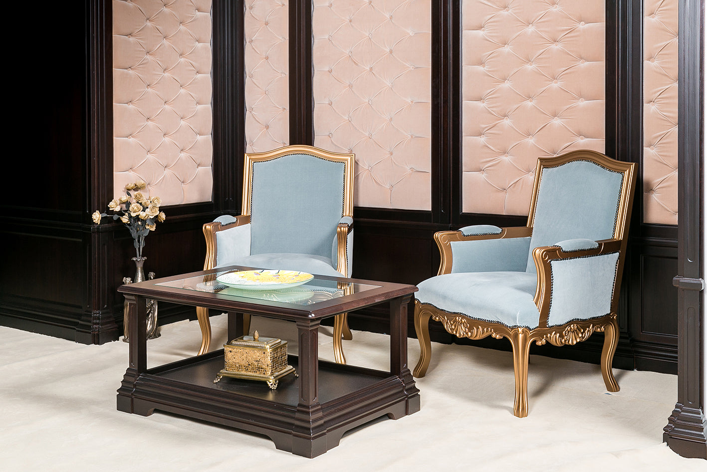 Mobilier de birou din lemn masiv la comandă