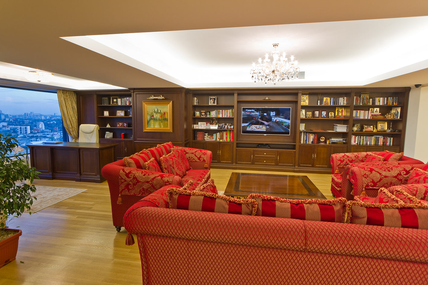 Mobilier de birou din lemn masiv la comandă