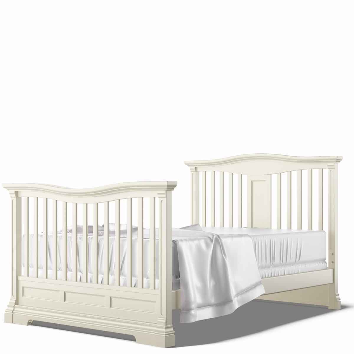 Pătuț Convertibil Cleopatra cu Baluștri din Lemn Masiv