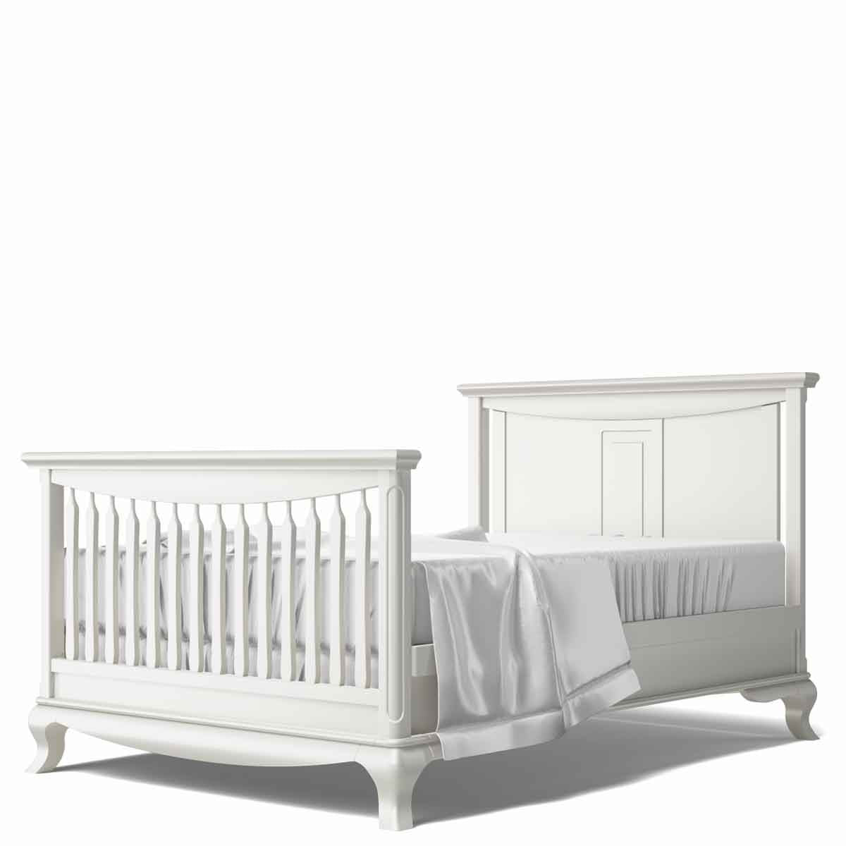 Pătuț Convertibil Antonio cu Spate Plin din Lemn Masiv