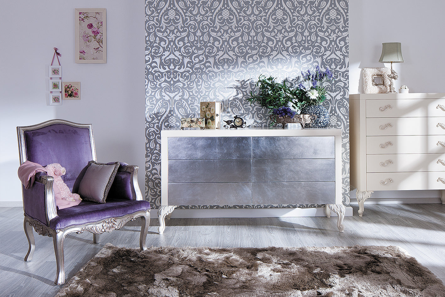 Canapele și fotolii la comandă