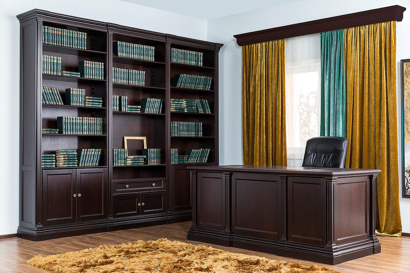 Mobilier de birou din lemn masiv la comandă